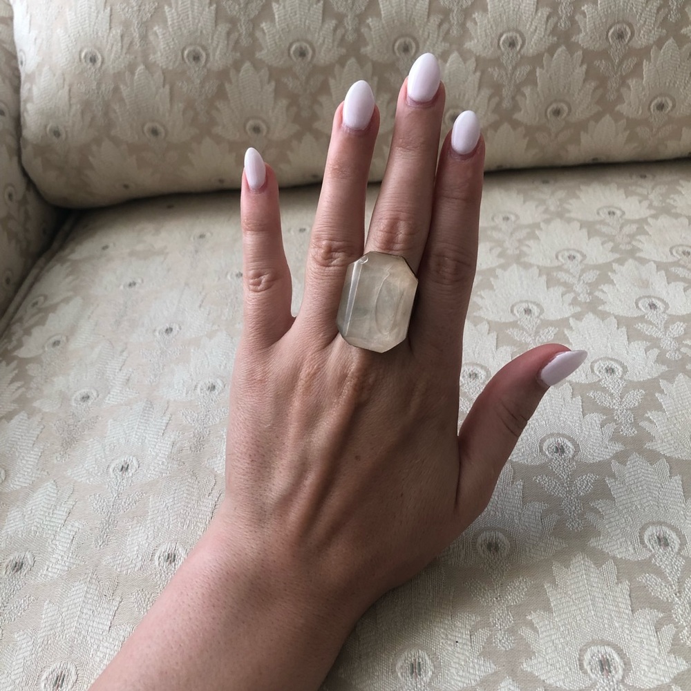 Large Stone Cream Statement Ring - Picture 2 of 5